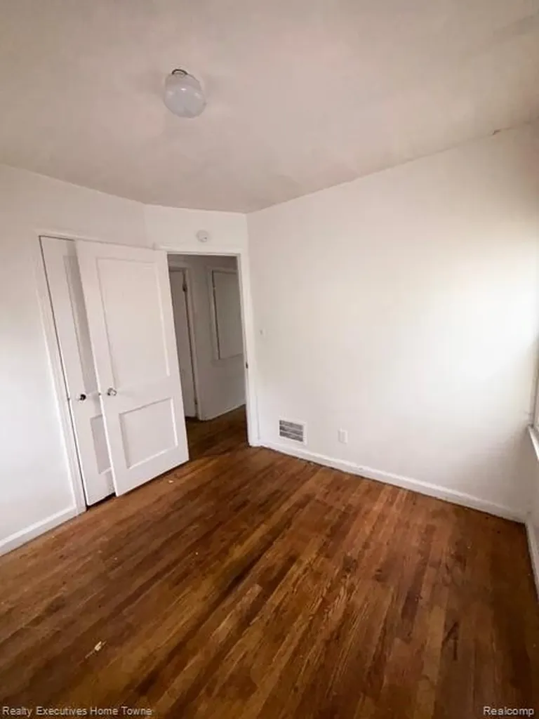 12906 Faust Avenue Detroit City MI 48223