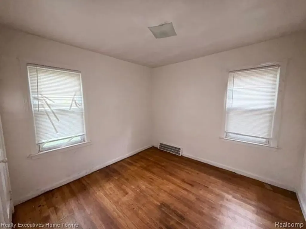 12906 Faust Avenue Detroit City MI 48223