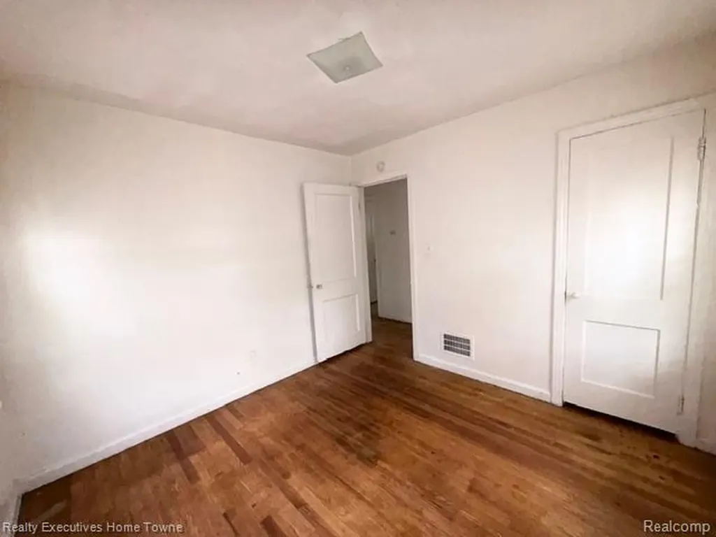 12906 Faust Avenue Detroit City MI 48223