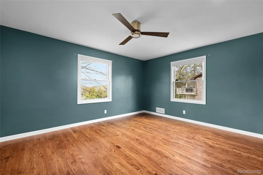 235 Indianwood Road Orion Charter Township MI 48362