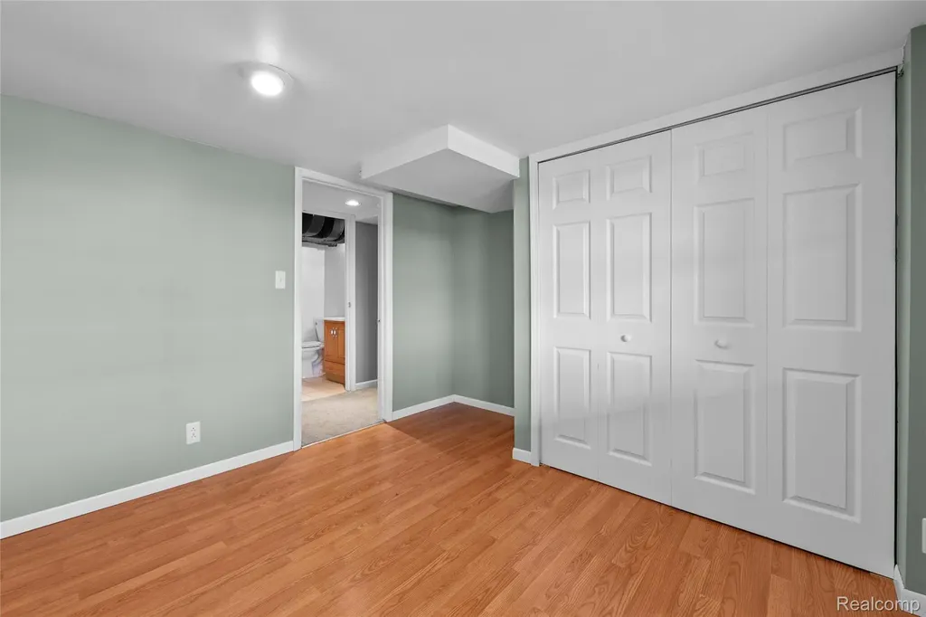 235 Indianwood Road Orion Charter Township MI 48362