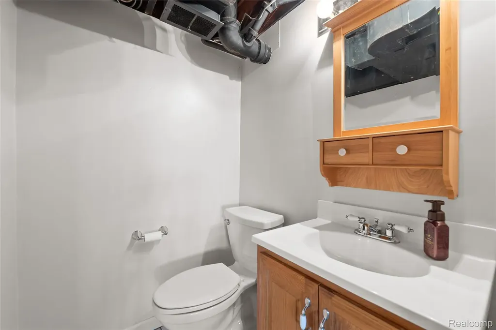 235 Indianwood Road Orion Charter Township MI 48362