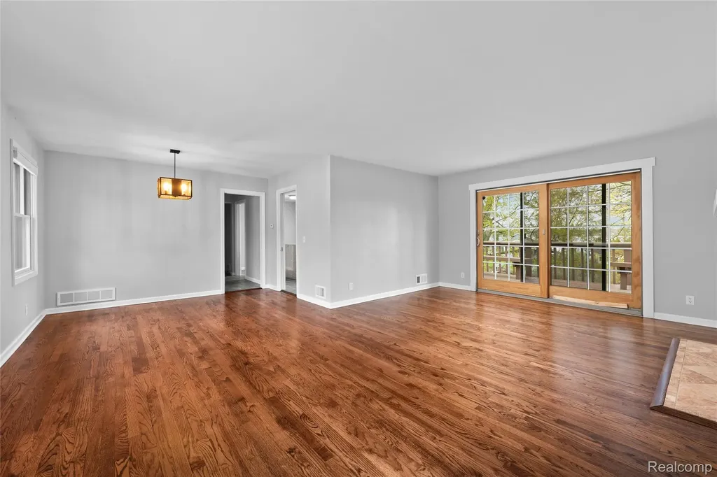235 Indianwood Road Orion Charter Township MI 48362