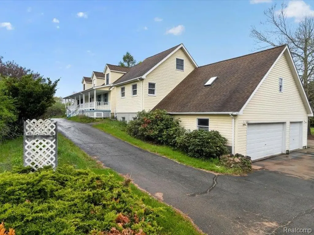 5081 Vines Road Marion Township MI 48843