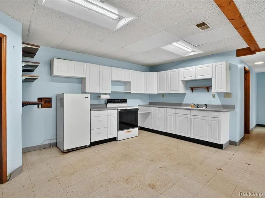 5081 Vines Road Marion Township MI 48843