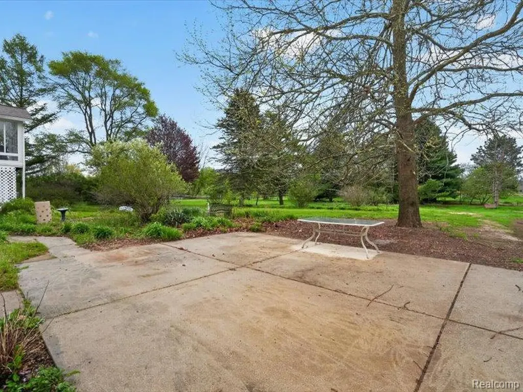 5081 Vines Road Marion Township MI 48843
