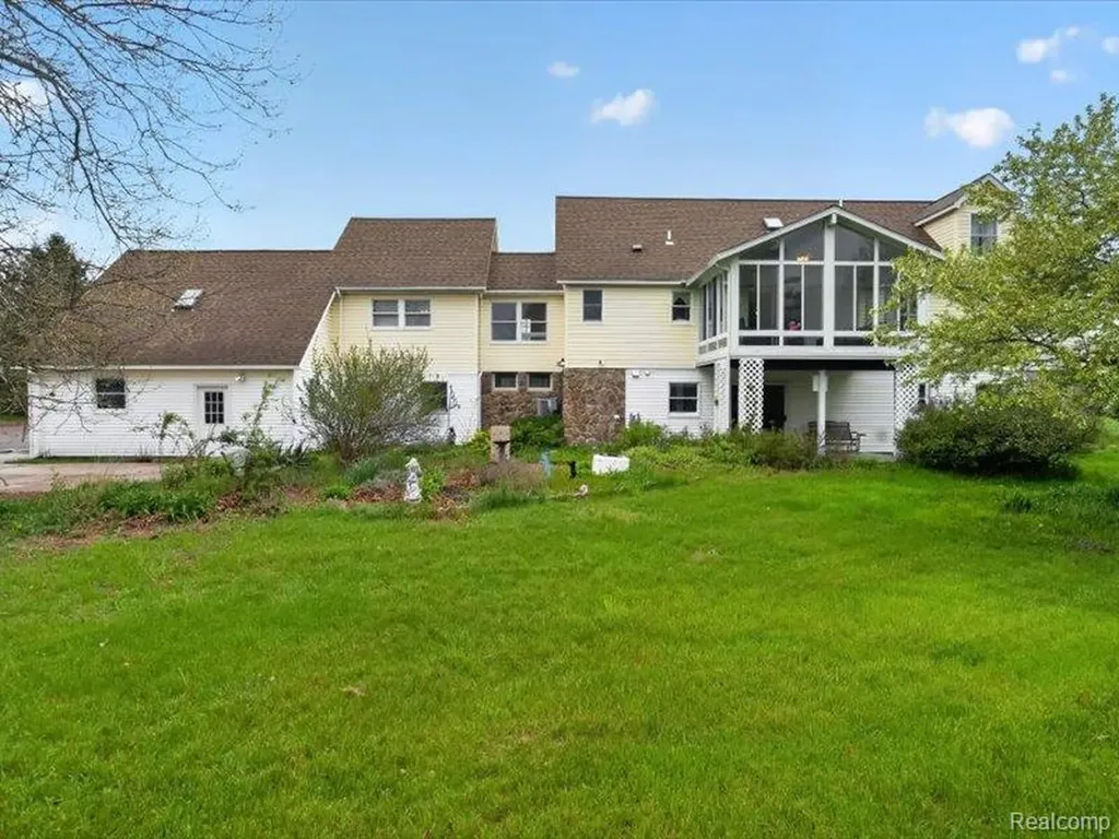 5081 Vines Road Marion Township MI 48843