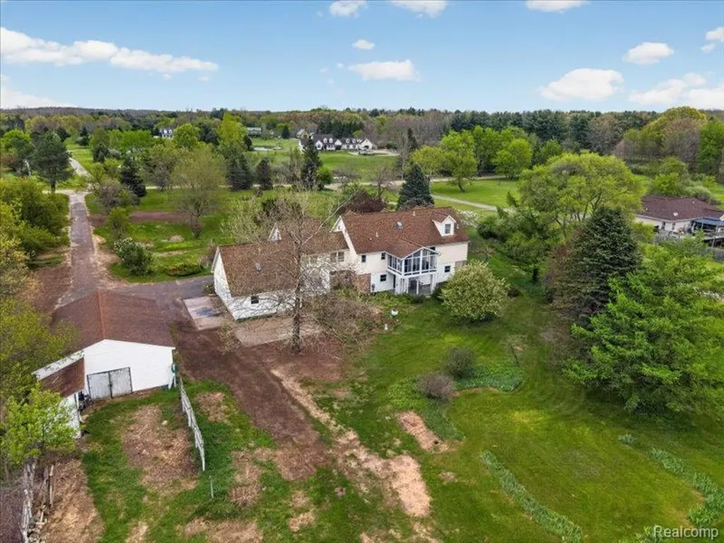 5081 Vines Road Marion Township MI 48843
