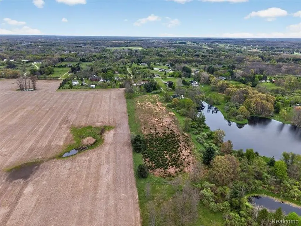 5081 Vines Road Marion Township MI 48843
