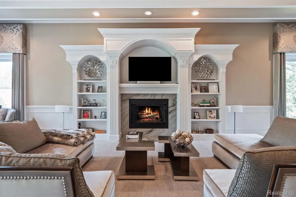 6608 Minnow Pond Drive West Bloomfield Charter Township MI 48322