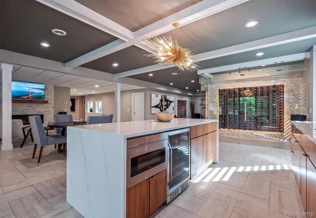 6608 Minnow Pond Drive West Bloomfield Charter Township MI 48322