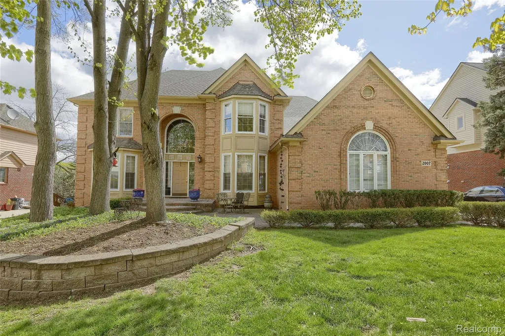 2007 Mapleridge Road Rochester Hills City MI 48309
