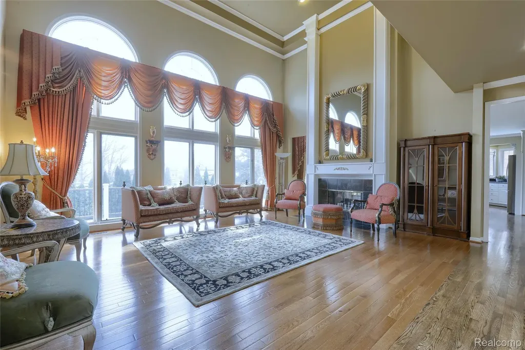 2007 Mapleridge Road Rochester Hills City MI 48309