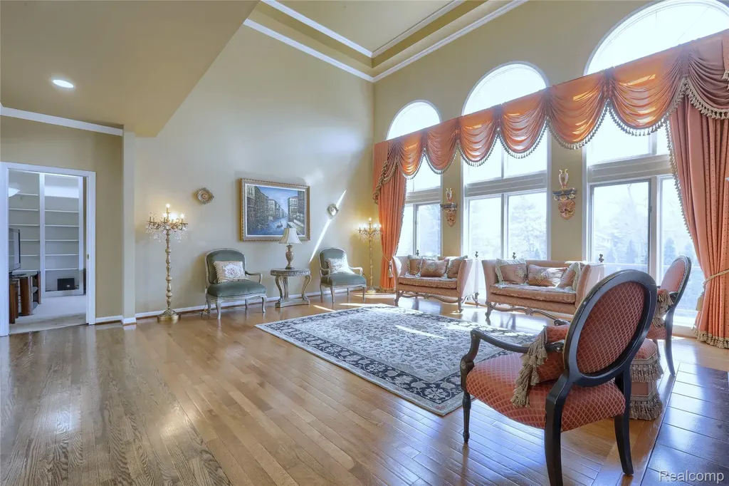 2007 Mapleridge Road Rochester Hills City MI 48309