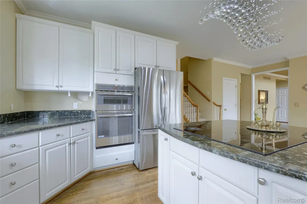 2007 Mapleridge Road Rochester Hills City MI 48309