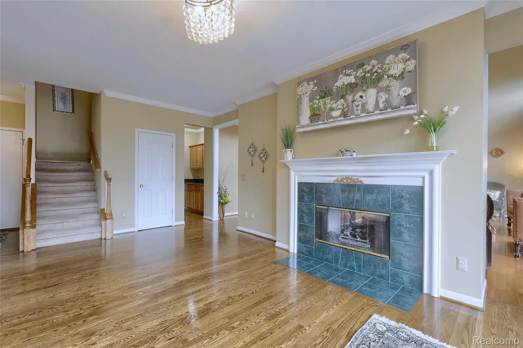 2007 Mapleridge Road Rochester Hills City MI 48309
