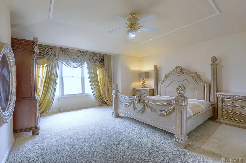2007 Mapleridge Road Rochester Hills City MI 48309
