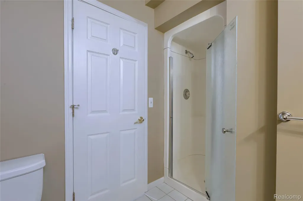 2007 Mapleridge Road Rochester Hills City MI 48309