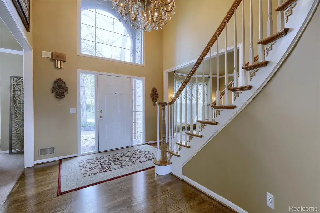 2007 Mapleridge Road Rochester Hills City MI 48309