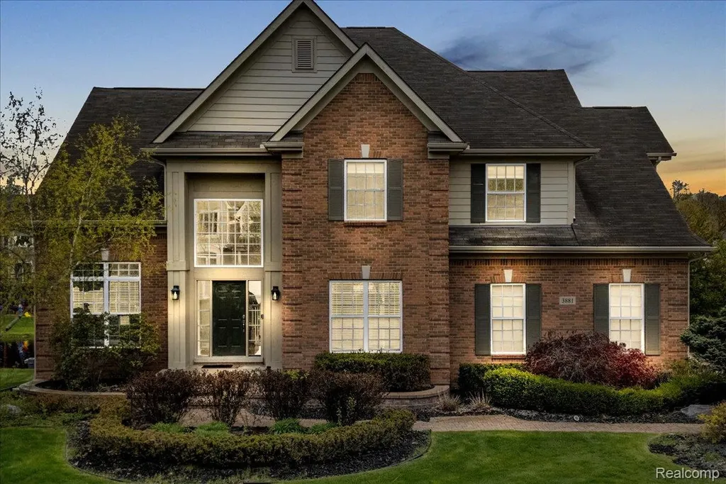 3881 High Grove Way Orion Charter Township MI 48360