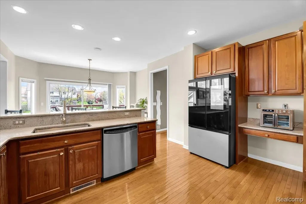 3881 High Grove Way Orion Charter Township MI 48360