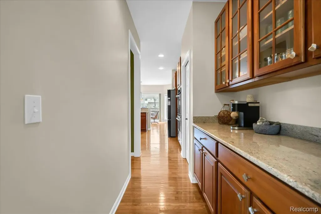 3881 High Grove Way Orion Charter Township MI 48360