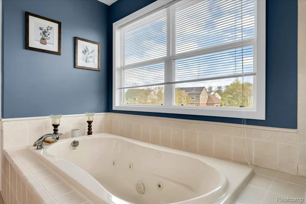 3881 High Grove Way Orion Charter Township MI 48360