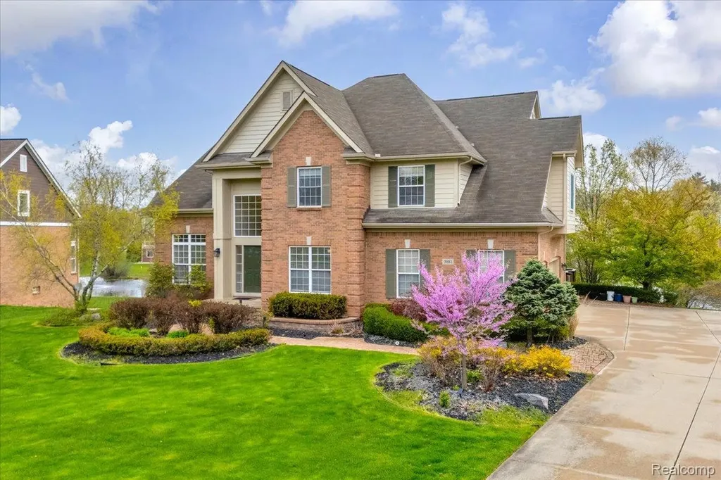 3881 High Grove Way Orion Charter Township MI 48360