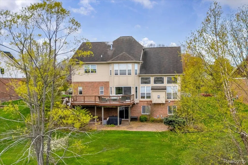 3881 High Grove Way Orion Charter Township MI 48360