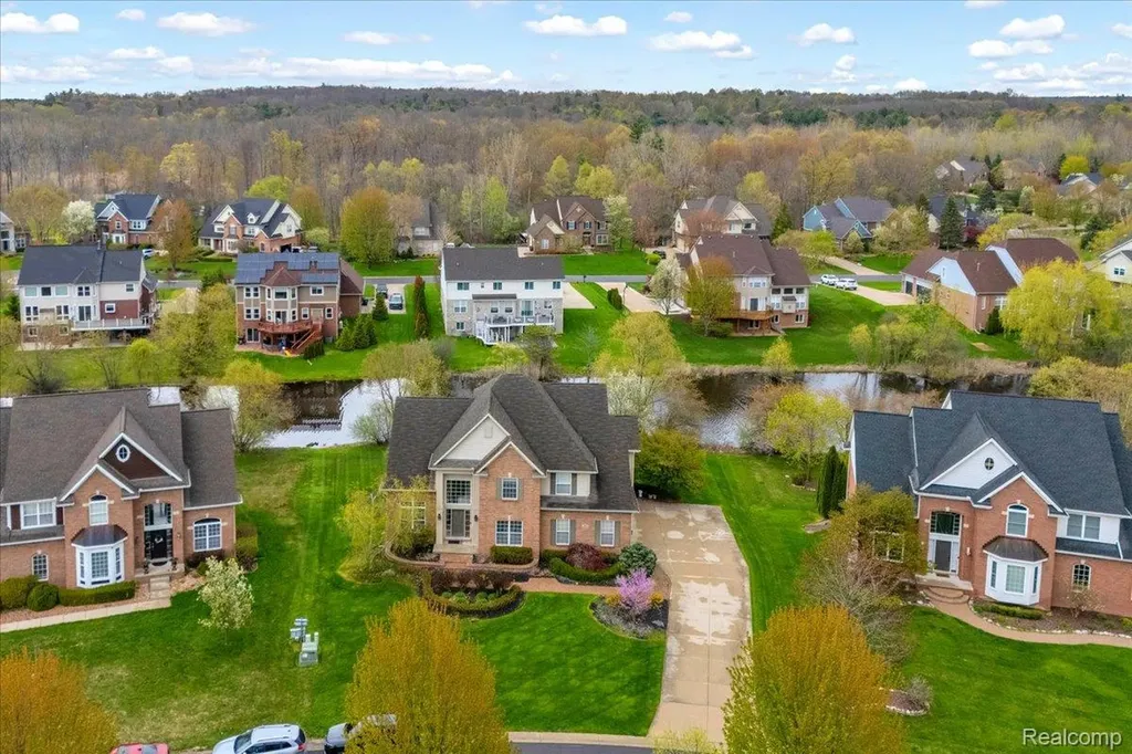 3881 High Grove Way Orion Charter Township MI 48360