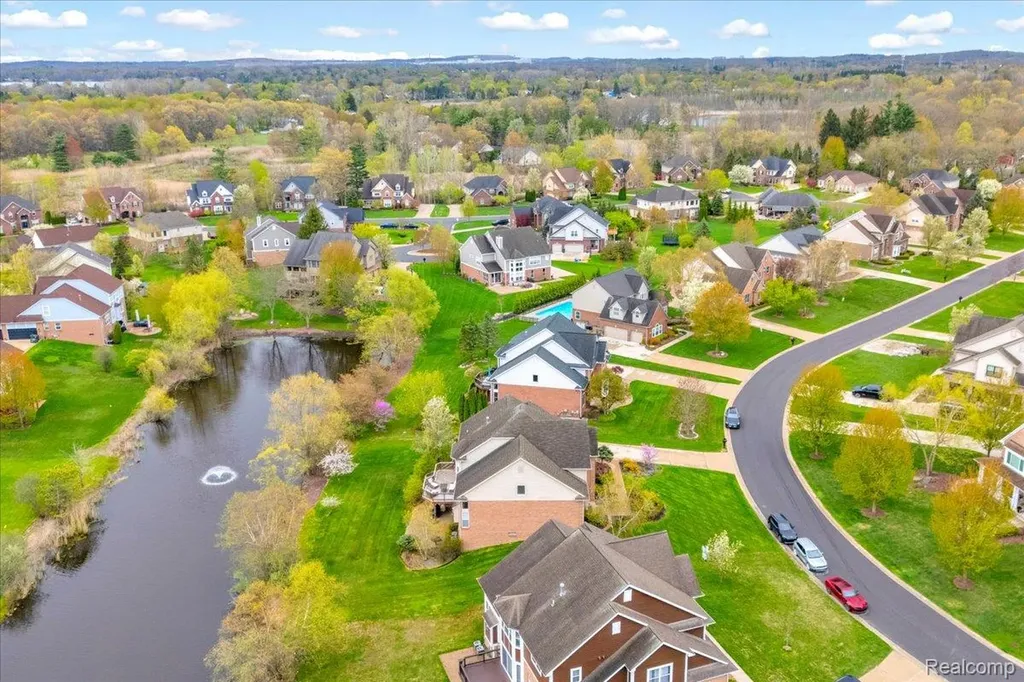 3881 High Grove Way Orion Charter Township MI 48360