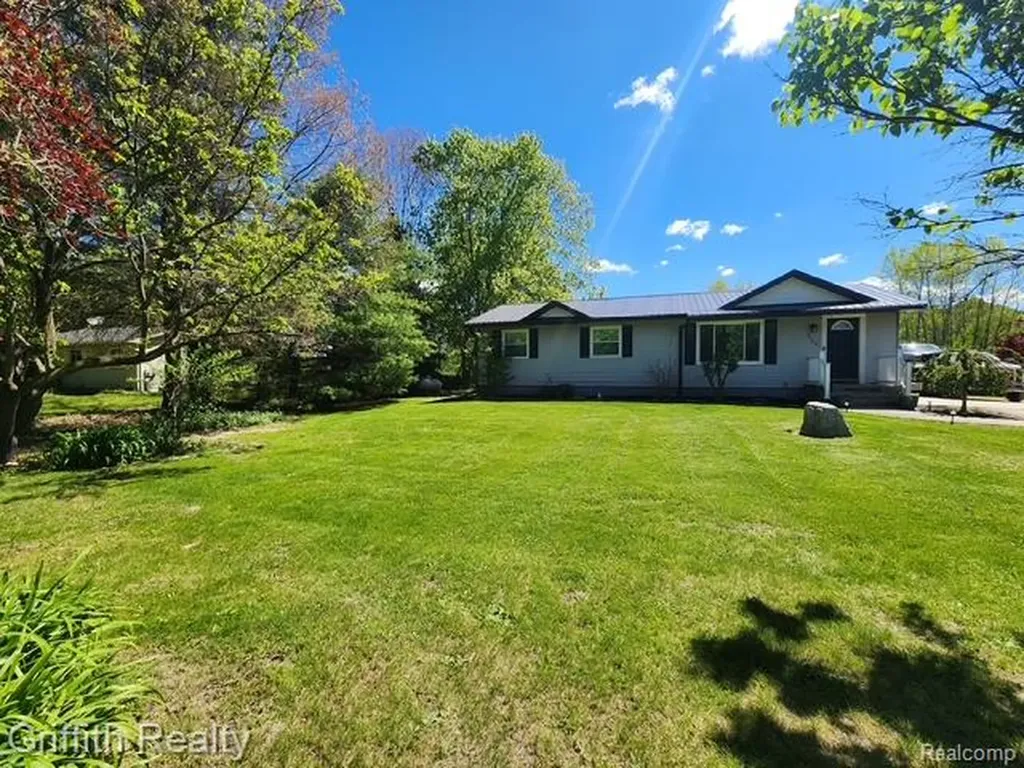 3148 Hogback Road Handy Township MI 48836