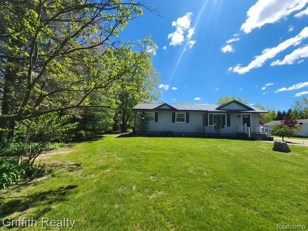 3148 Hogback Road Handy Township MI 48836