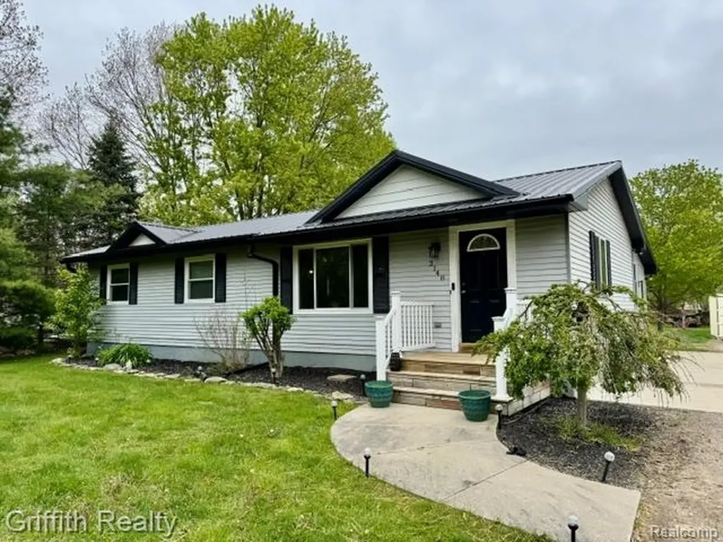 3148 Hogback Road Handy Township MI 48836