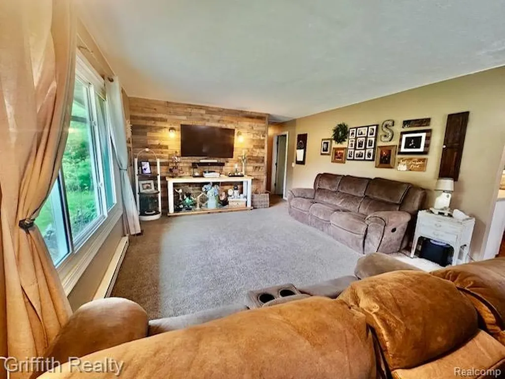 3148 Hogback Road Handy Township MI 48836