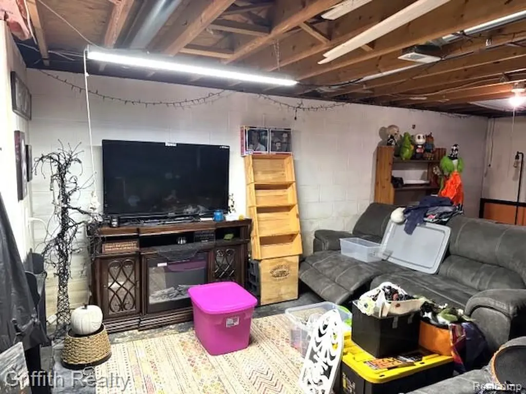 3148 Hogback Road Handy Township MI 48836