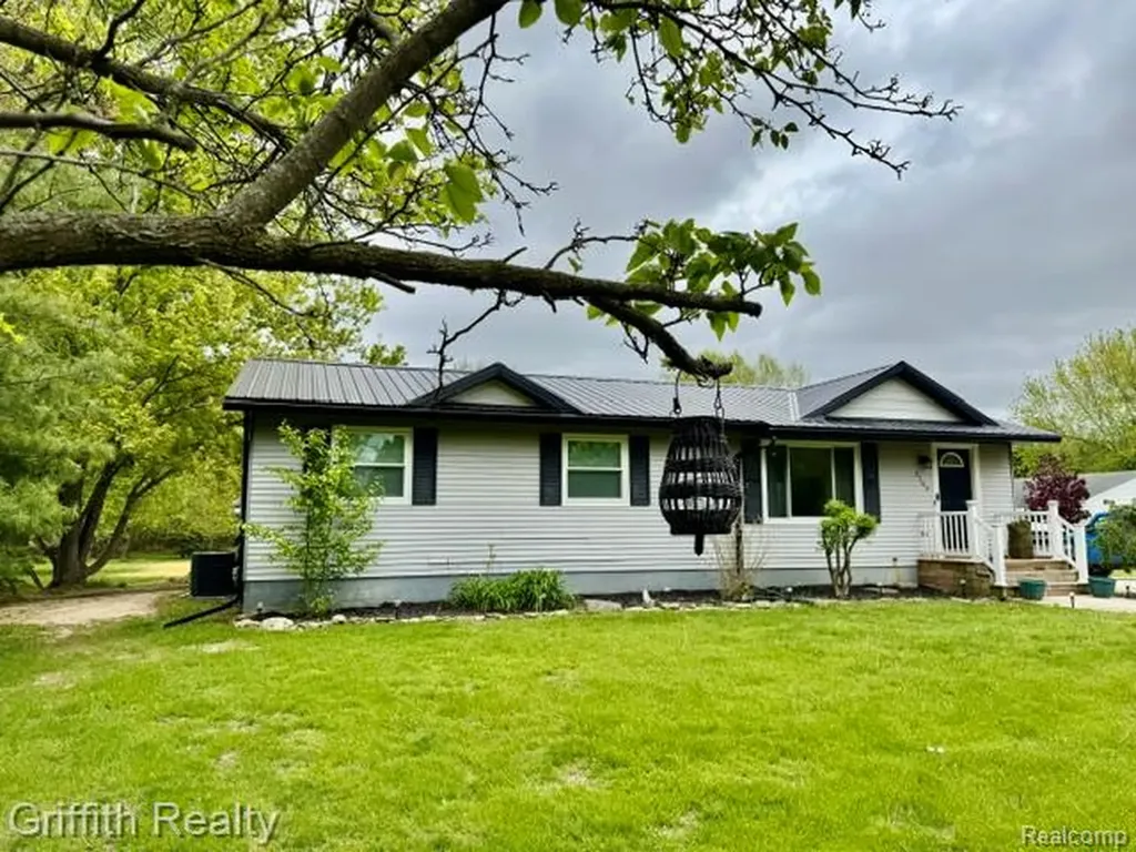 3148 Hogback Road Handy Township MI 48836