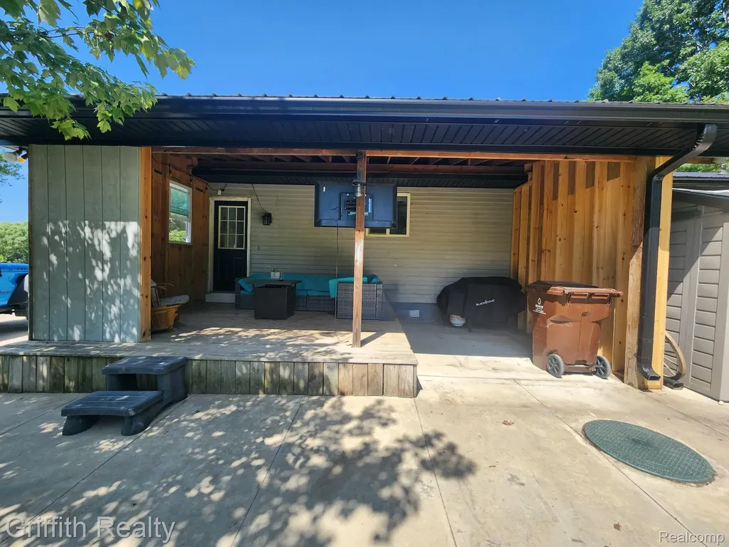 3148 Hogback Road Handy Township MI 48836