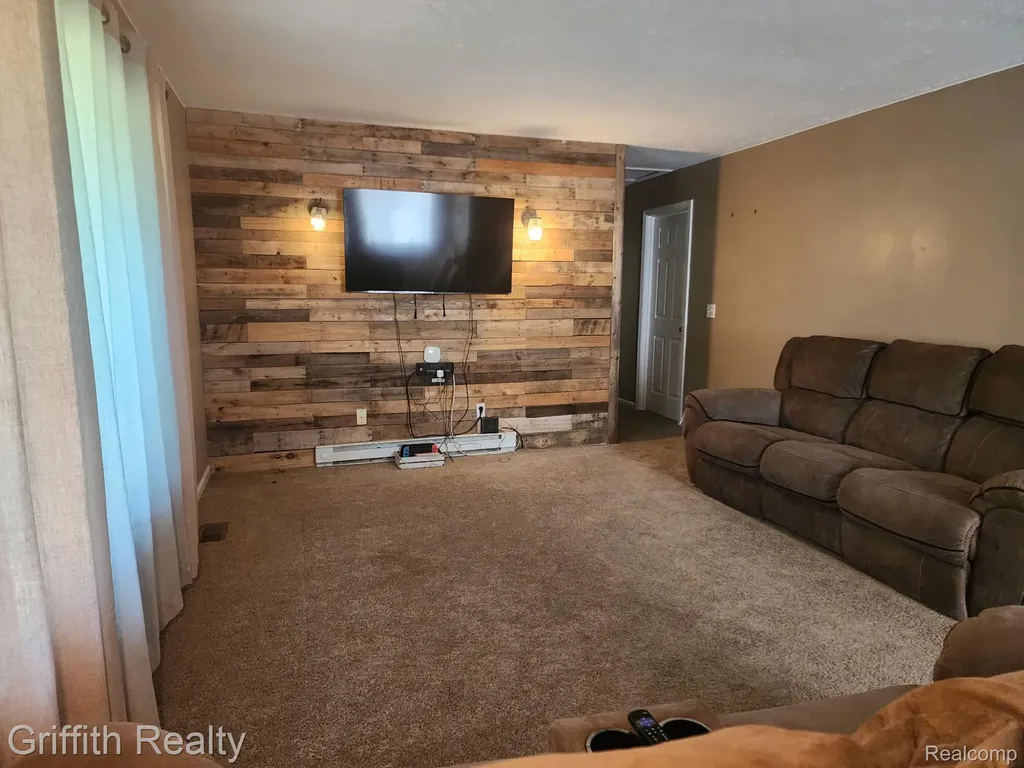 3148 Hogback Road Handy Township MI 48836