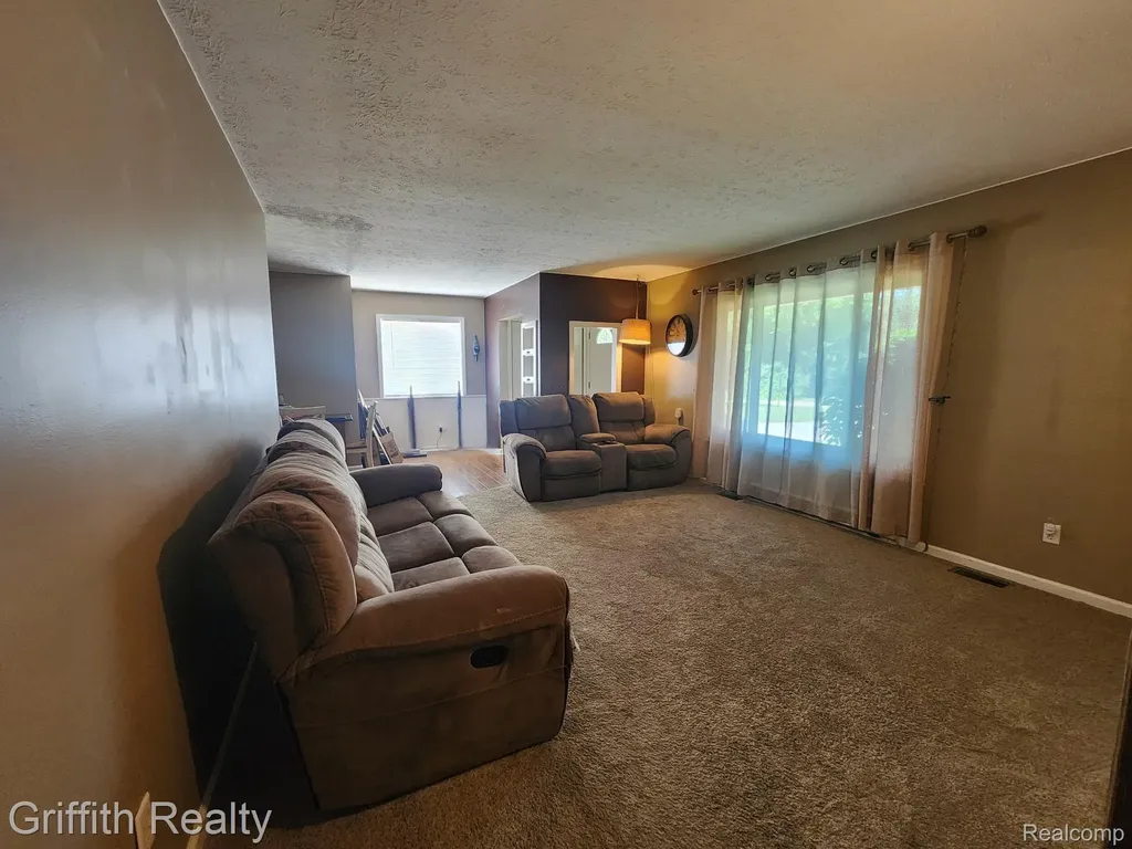 3148 Hogback Road Handy Township MI 48836