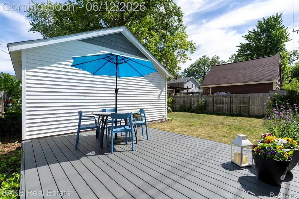 675 W Hazelhurst Street Ferndale City MI 48220