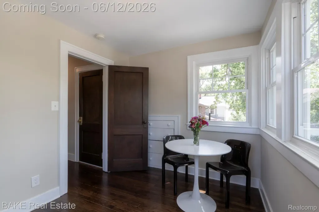 675 W Hazelhurst Street Ferndale City MI 48220