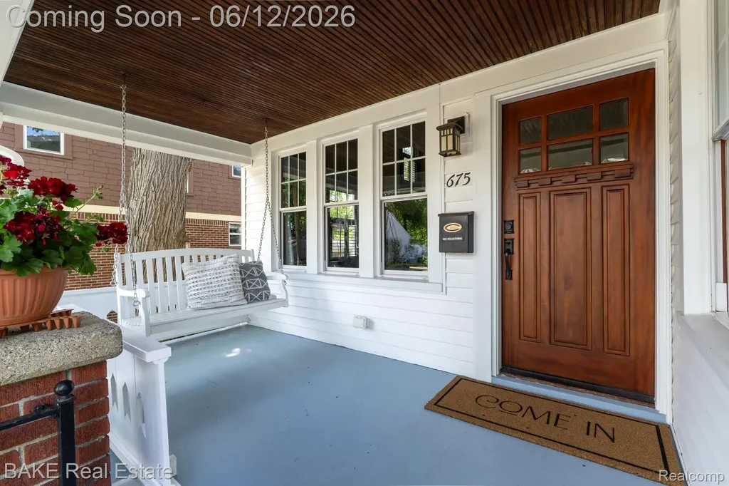 675 W Hazelhurst Street Ferndale City MI 48220