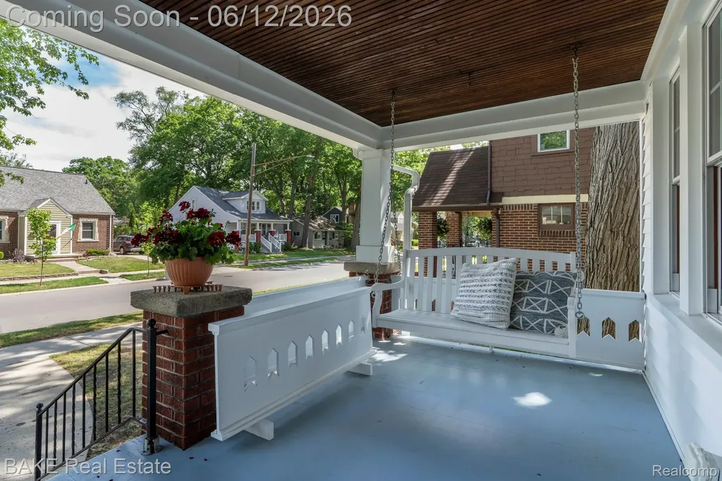 675 W Hazelhurst Street Ferndale City MI 48220