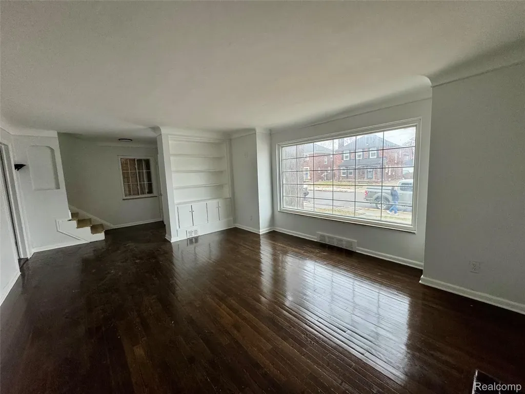 17321 Santa Rosa Drive Detroit City MI 48221