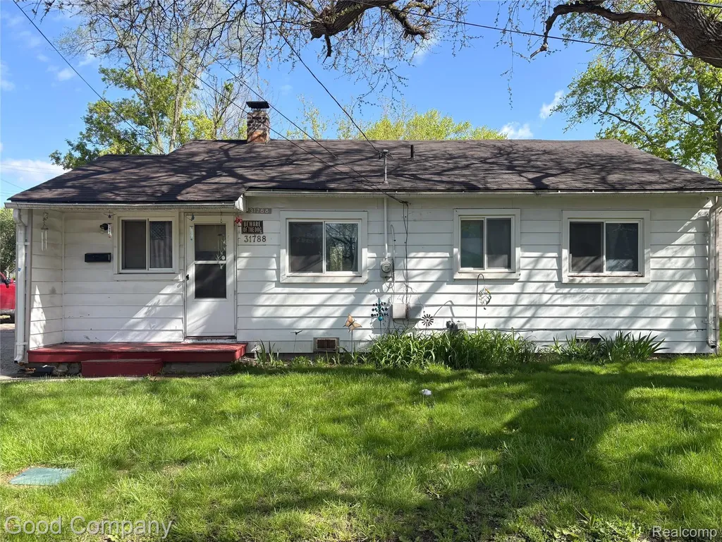31788 Arenac Court Westland City MI 48186