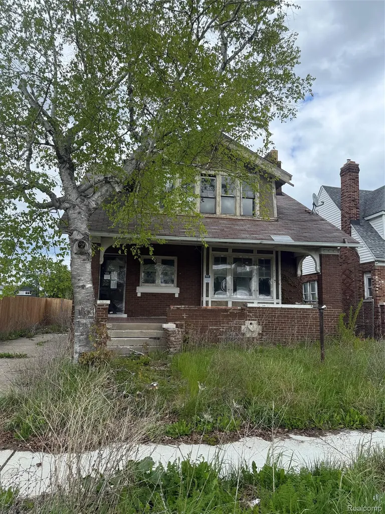4420 Burns Street Detroit City MI 48214