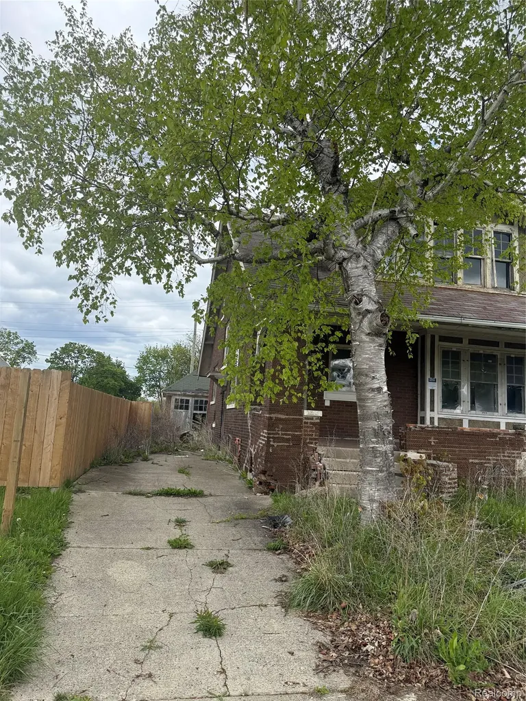 4420 Burns Street Detroit City MI 48214