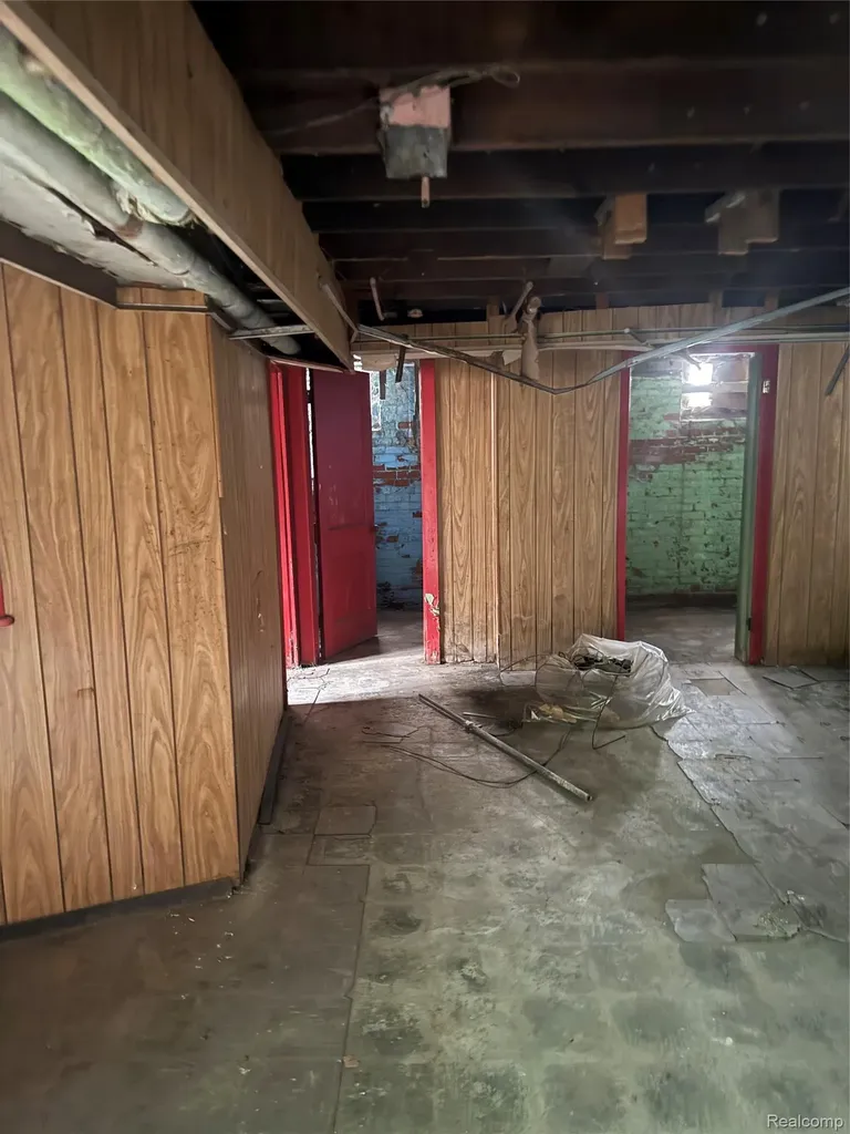 4420 Burns Street Detroit City MI 48214