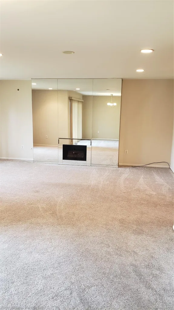 5872 Vassar West Bloomfield Charter Township MI 48322